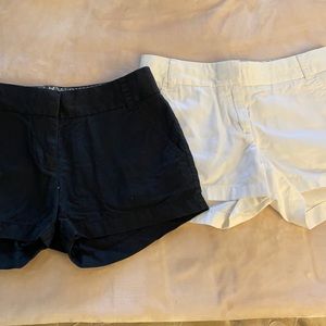White and black size 0 jcrew chino shorts.